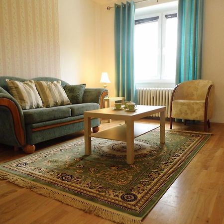 Fukas Apartments Нитра Экстерьер фото